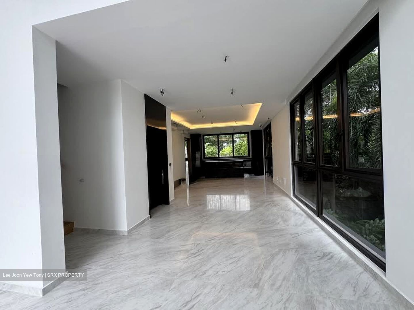 Shrewsbury Road (D11), Terrace #574037151